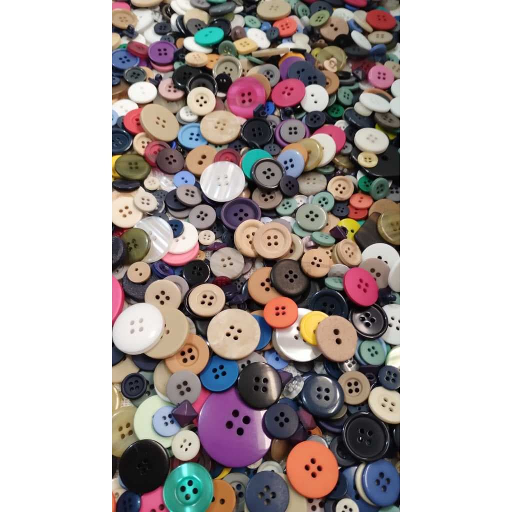 Botões Coloridos Sortidos P/ Máscaras Artesanato 300 Un