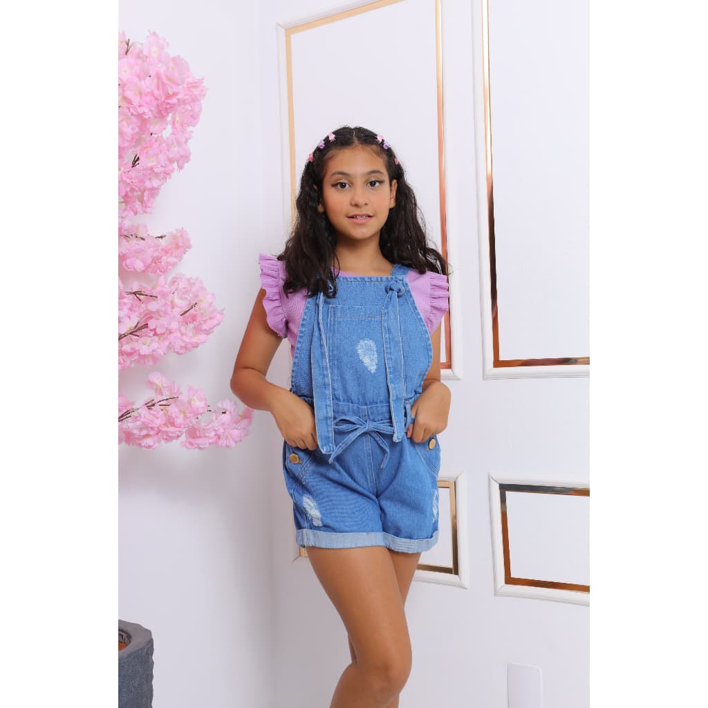 Jardineira Jeans Feminina com Botão e Laço