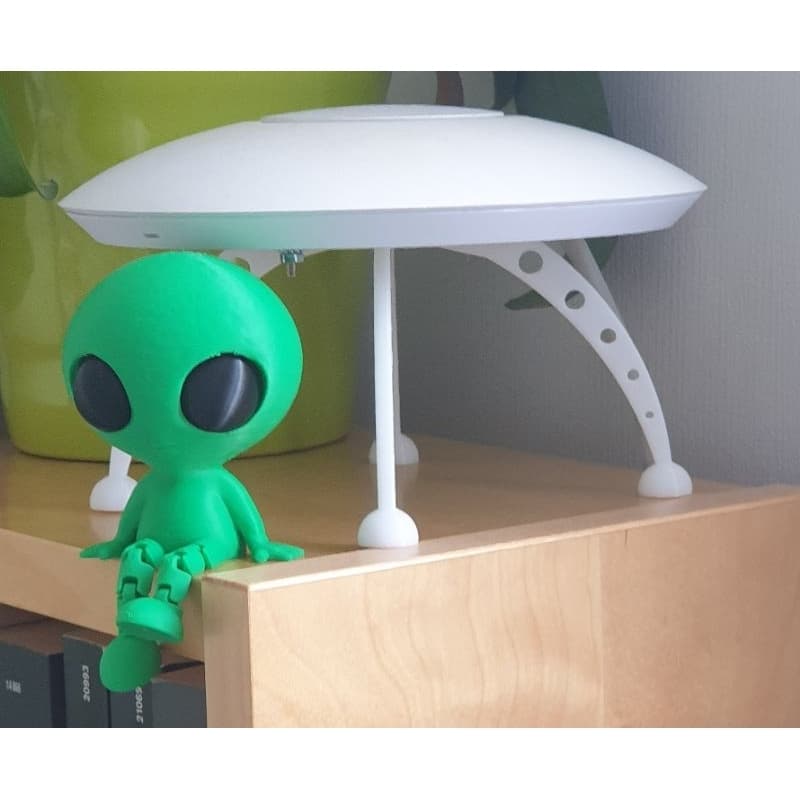 Boneco Alien Sentado Pernas Articuladas 7cm Altura Decoração ET Alienígena