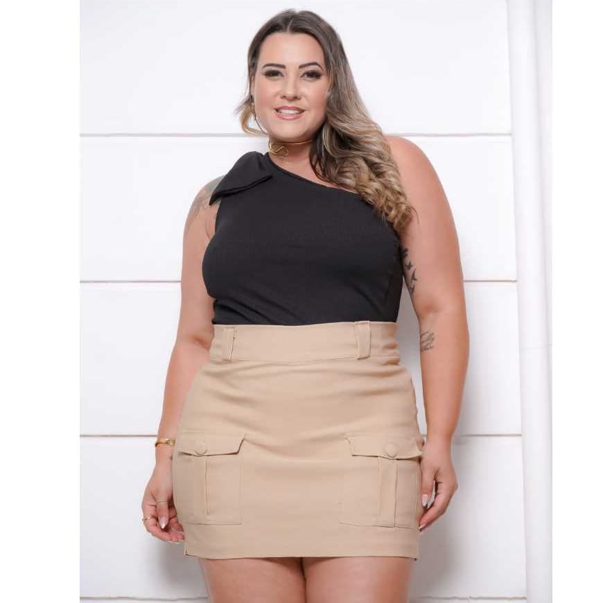 Saia Short Cargo Plus Size Con Dois Bolsos Na Frente  Feminina Bengaline