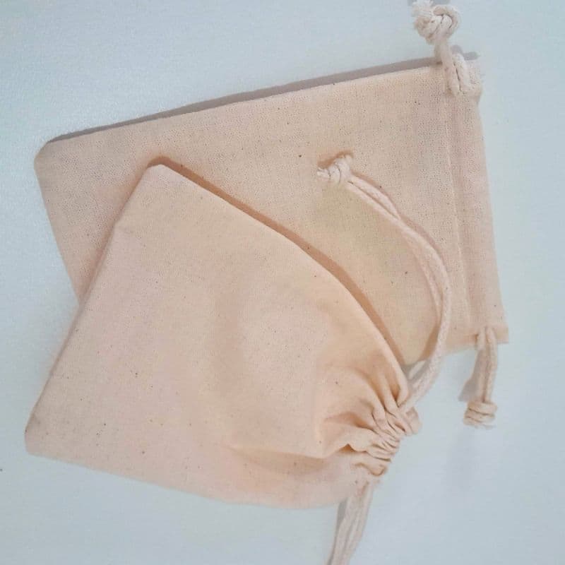 20 saquinho em algodão cru 10x15