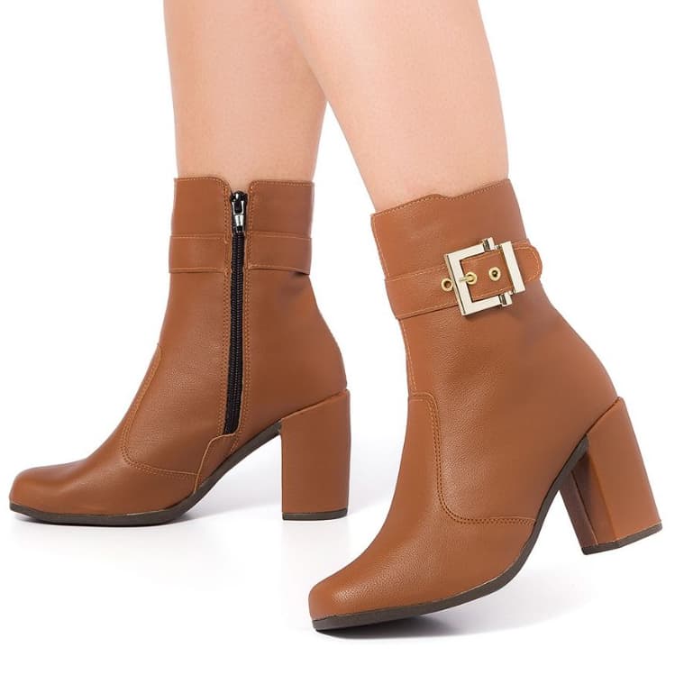 Bota Feminina Salto Alto Grosso Fivela Bico Quadrado Cano Curto Original Sofiolí Moda Confortável