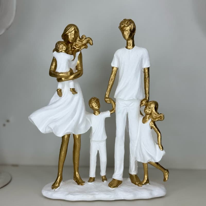 Escultura Estátua Obra Familia com 3 Crianças Pai, Mãe, Menina e Dois Meninos Design de Interior