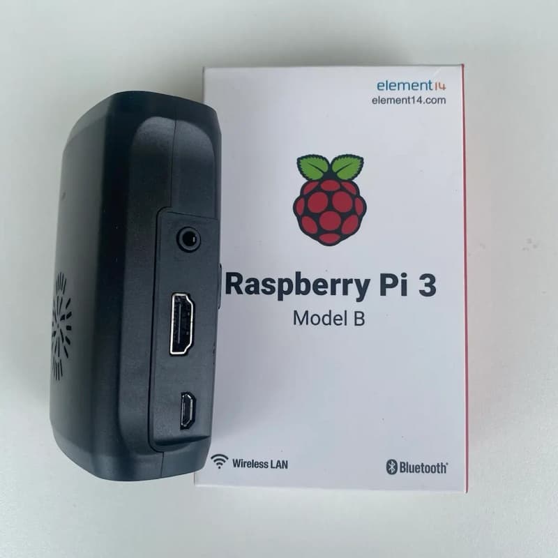 RASPBERRY PI 3 MODEL B + CASE + CABOS HDMI / USB