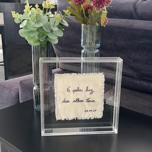 Moldura em Acrílico para Mesa