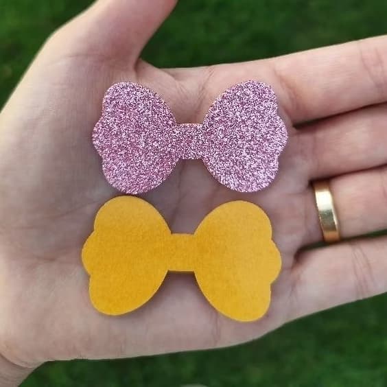 base adesivada para laço pet 140 unidades 5cm EVA