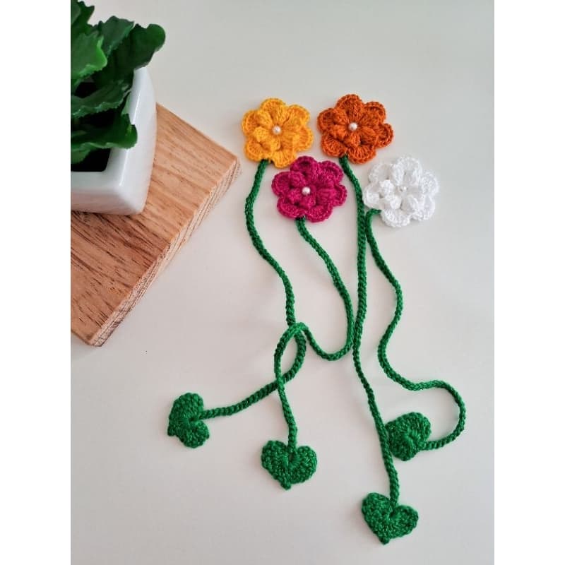 Marcador de Páginas para Livros Flores feito de Crochê