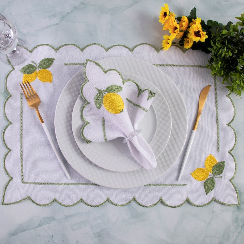 "Kit Americano 4 Peças: Sousplats e Guardanapos - Eleve a Elegância e Sofisticação da Sua Mesa de 2 Lugares!R