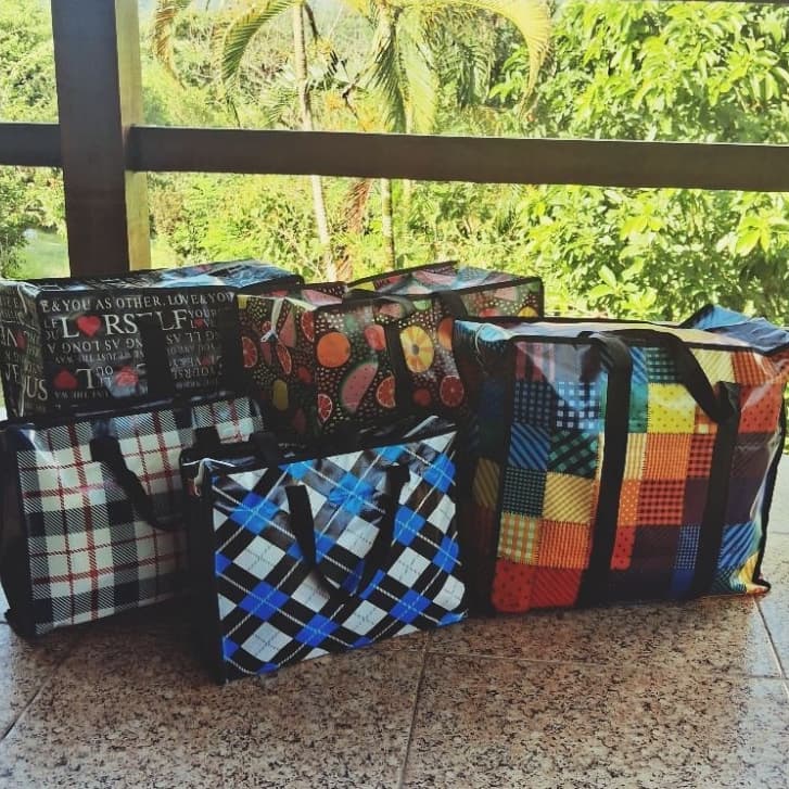 Sacola Bolsa Lindas 40x30 Resistente e Estilosa Impermeável com Ziper  para Viagens / Mercado /Feira