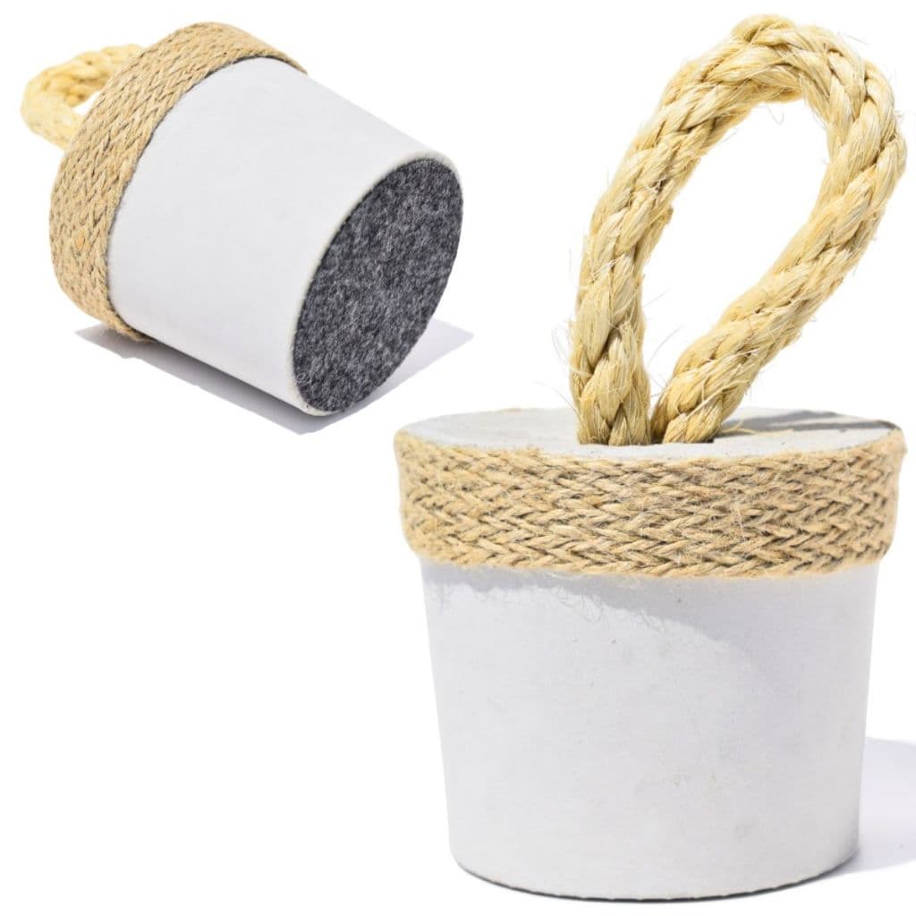 Peso de Porta Decorativo Concreto Redondo Faixa Sisal 1,3Kg Aleta Artesanal Base Carpete Anti Risco