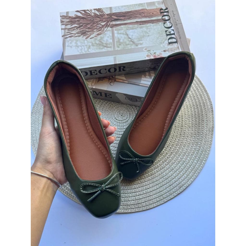 Sapatilha Feminina  Bico Quadrado Lacinho Verde Oliva Confortável