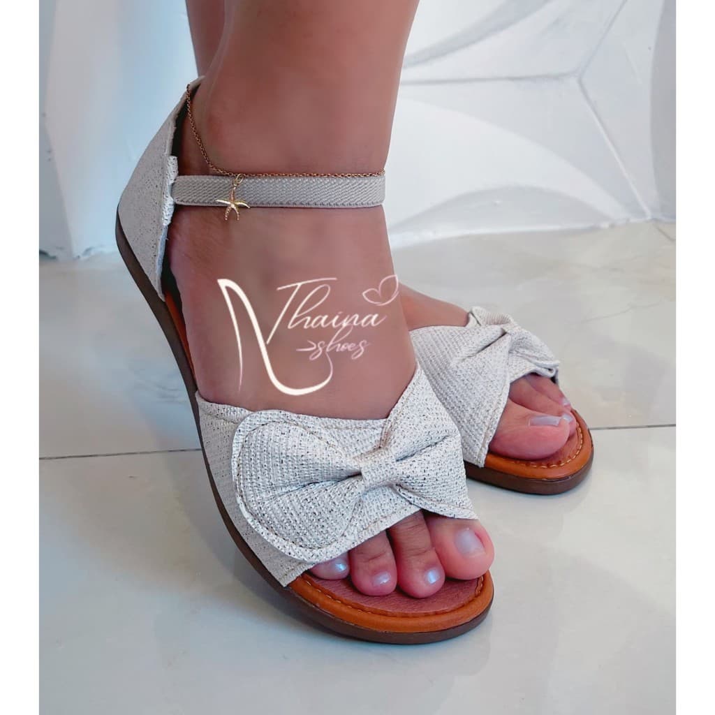 Rasteirinha plana feminina fácil de calçar de elastico