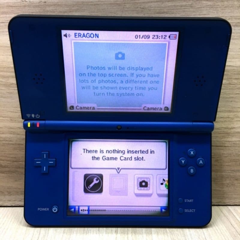 Nintendo DS XL azul funcionando + AC Adaptador