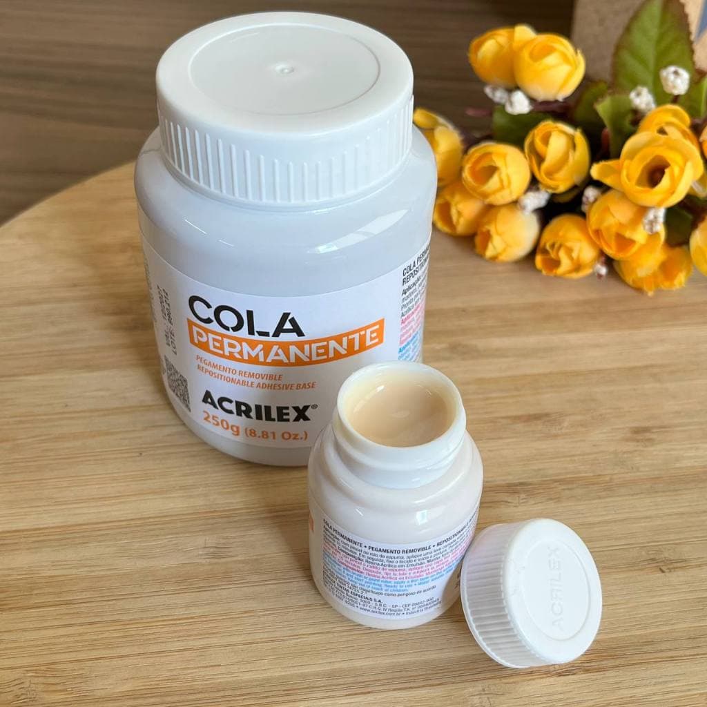 Cola Permanente Acrilex 37gr OU 250G (pode ser usada para reposição de cola em base de corte silhouette)