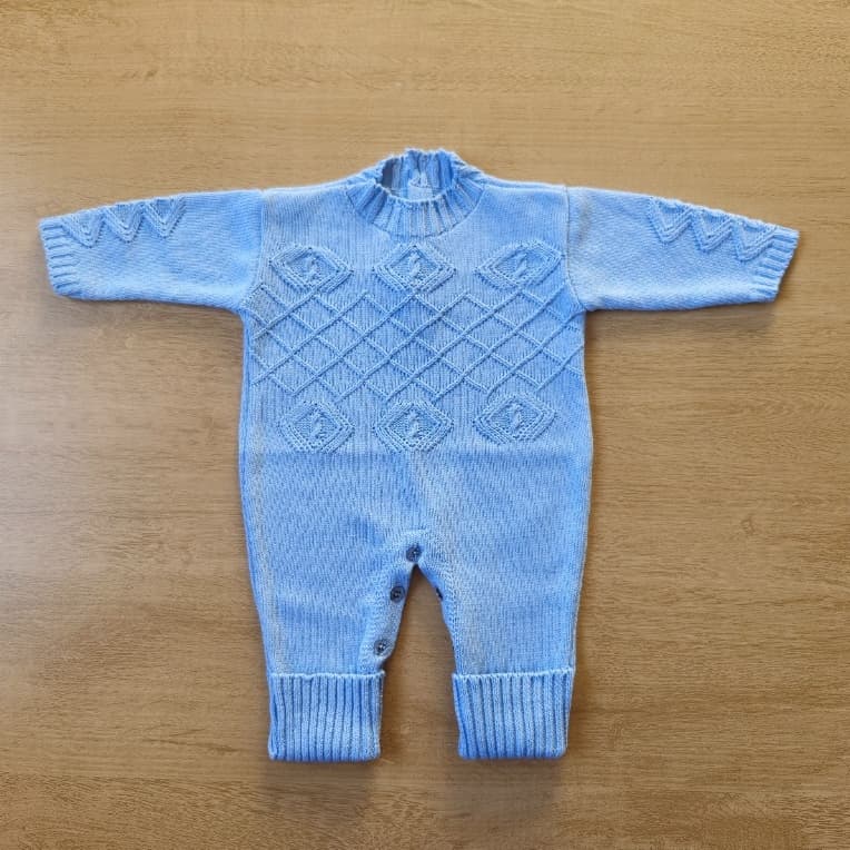 Macacão Losango Bebê Trico RN Vira Pezinho Menina e Menino Saída Maternidade