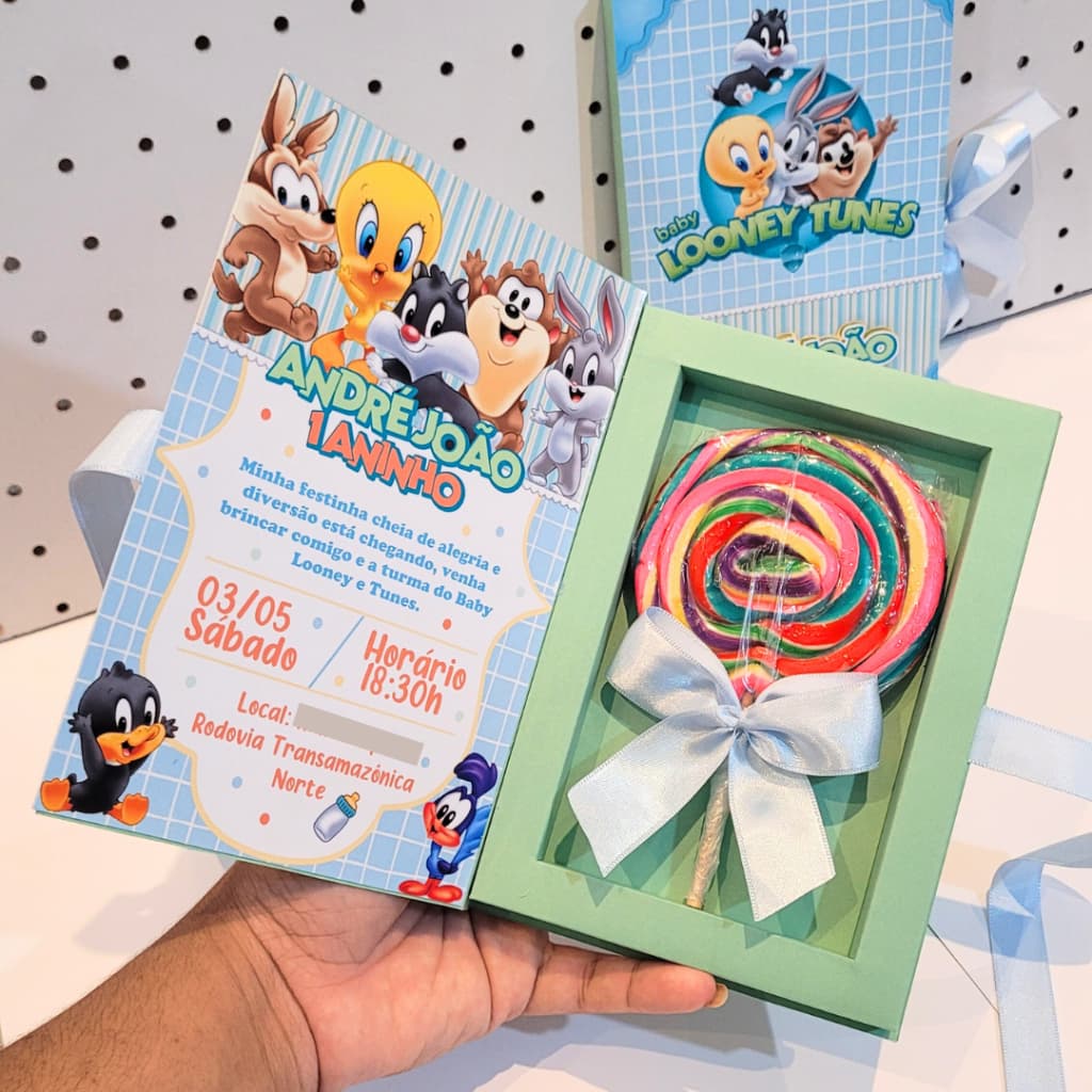 Convite Caixa Livro Luxo Baby Looney e Tunes para pirulito