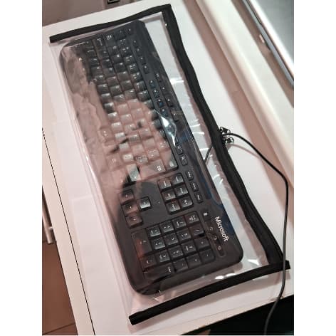 Capa Proteção Para Teclado PC Com Ziper Em Plástico Cristal Transparente  C 46 X L 16 X A 3 Cm