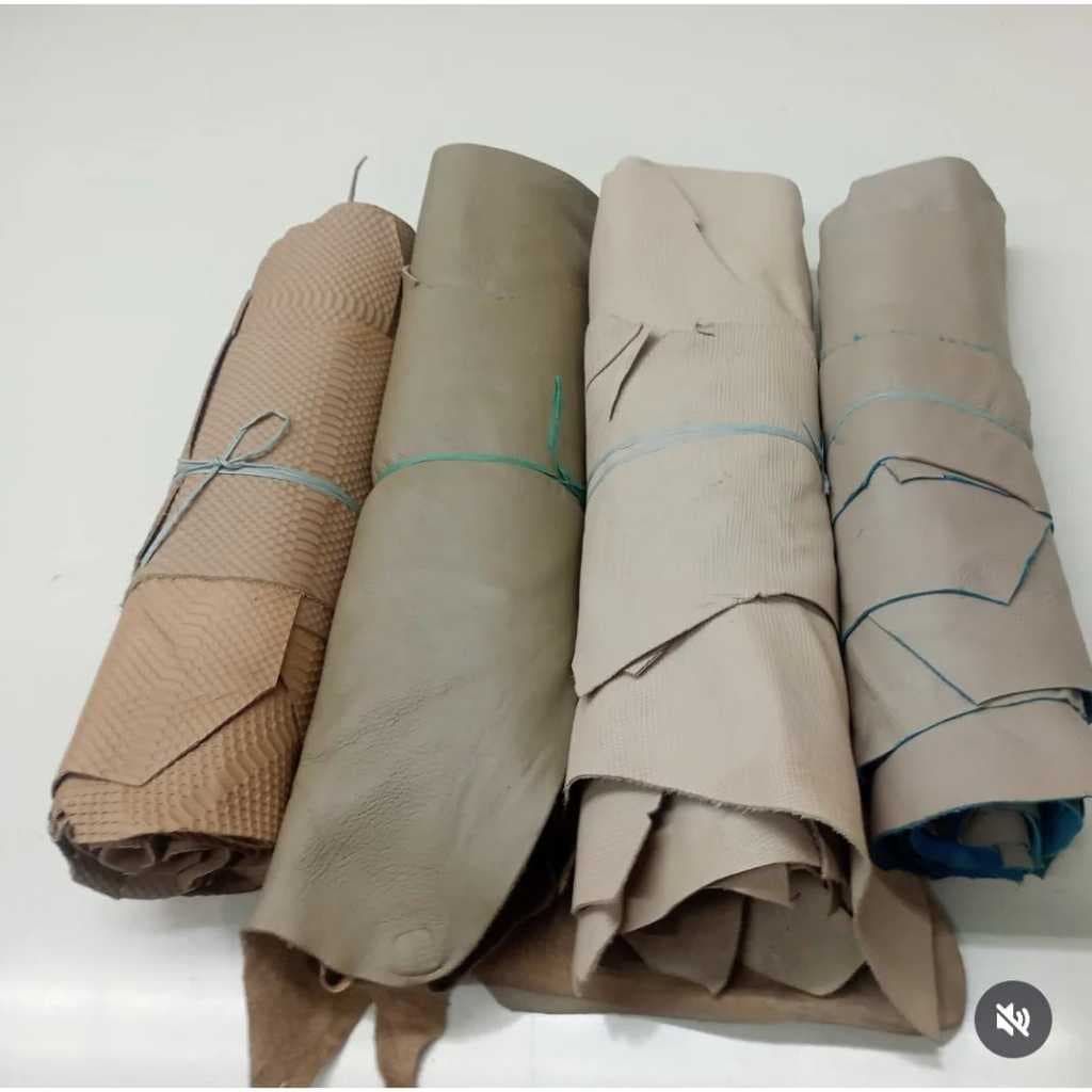 Retalhos de couro Nude