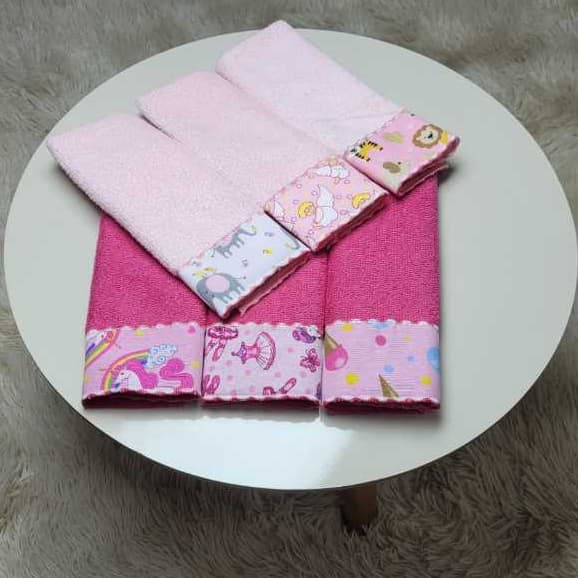 Kit Toalha Ombro ou Boca Babete 06 Unidades Overlocado e Tecido Com Estampas Variadas Toalhas Coloridas Envio Imediato