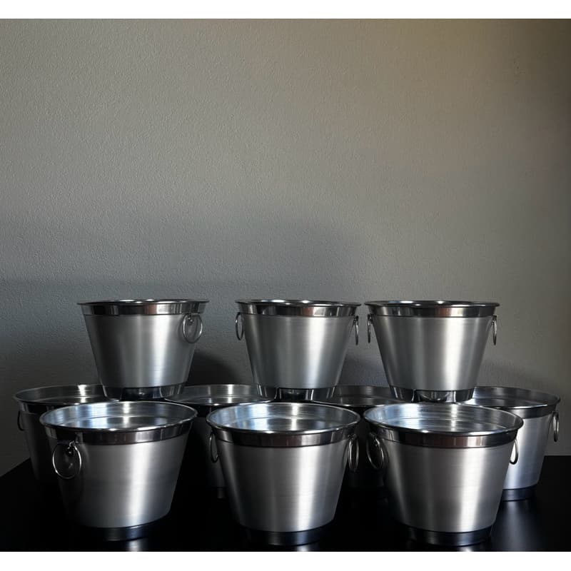 Kit 10 Baldes de Gelo 5 Litros em Alumínio para Bebidas e Festas — Resistentes e Reutilizáveis