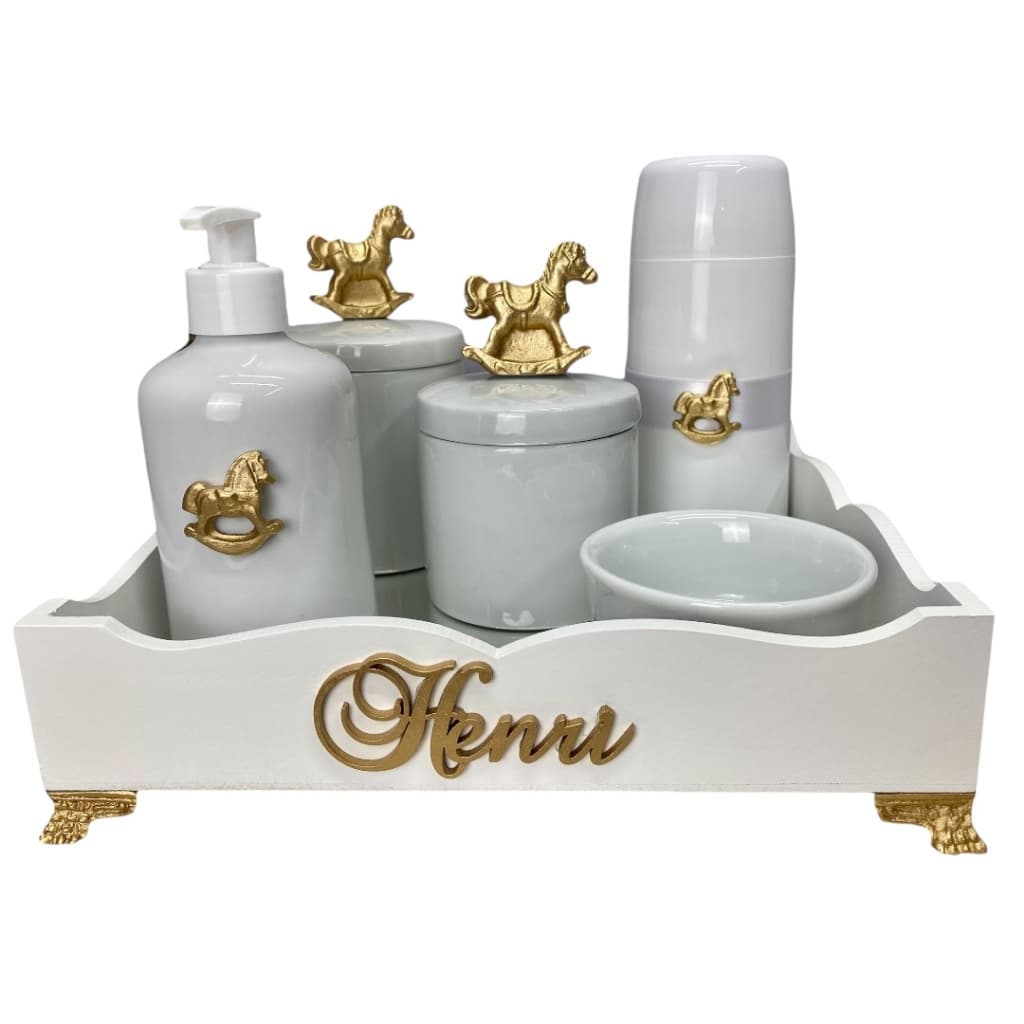 Kit Higiene  Porcelana Cavalinho Com Nome