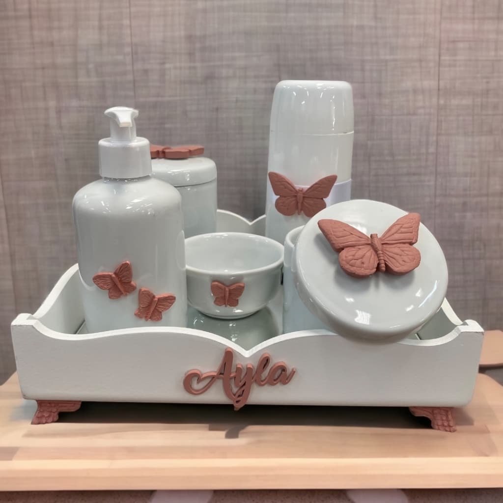 Kit higiene do Bebe porcelana Borboleta mod 2 com nome