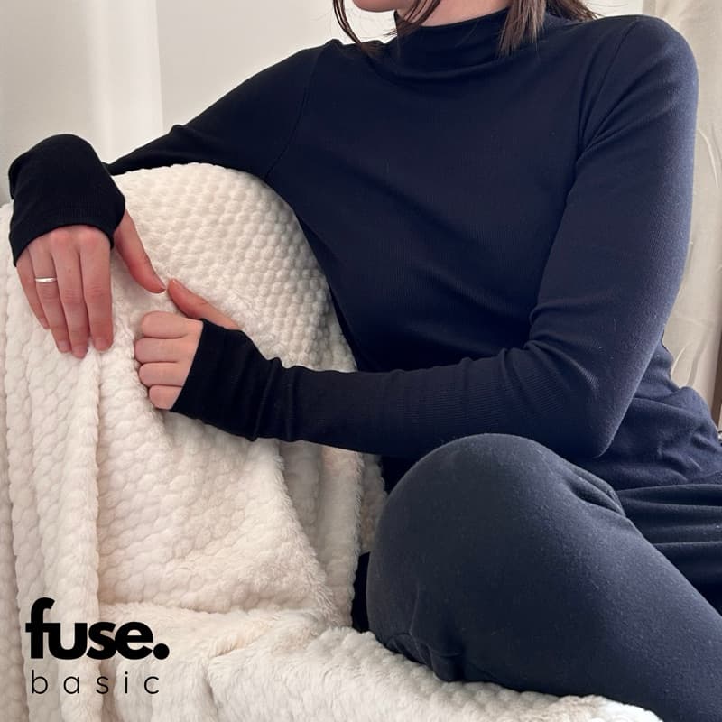 Blusa de Frio Dedinho Manga Longa Gola Alta Cacharrel em Ribana de Algodão Comfy