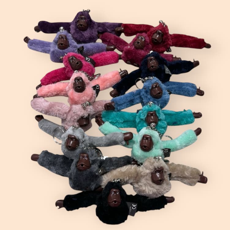 Chaveiro Pingente Pelúcia Macaco Macaquinho para Bolsas Mochilas Chaves