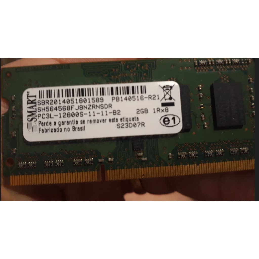memórias RAM 2 pentes de memória de 2GB cada um