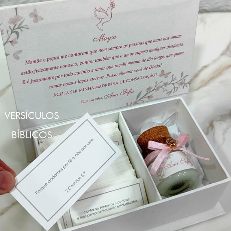 CAIXA CONVITE PADRINHOS BATIZADO/CRISMA/PRIMEIRA COMUNHÃO DE CARTONAGEM PERSONALIZADA COM MINI VELA