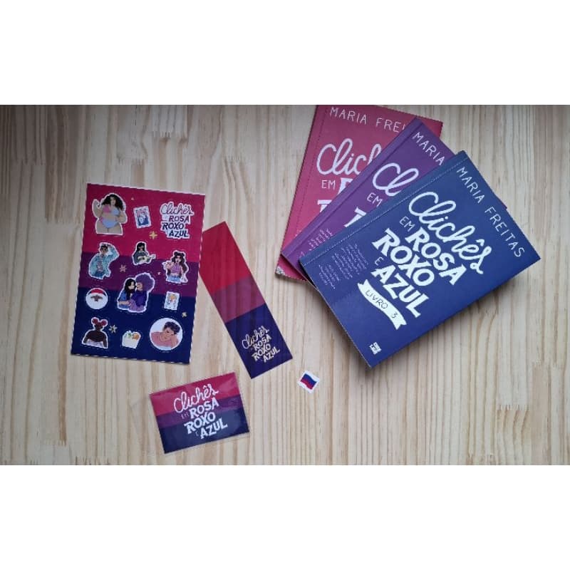 Clichês em Rosa, Roxo e Azul - Maria Freitas