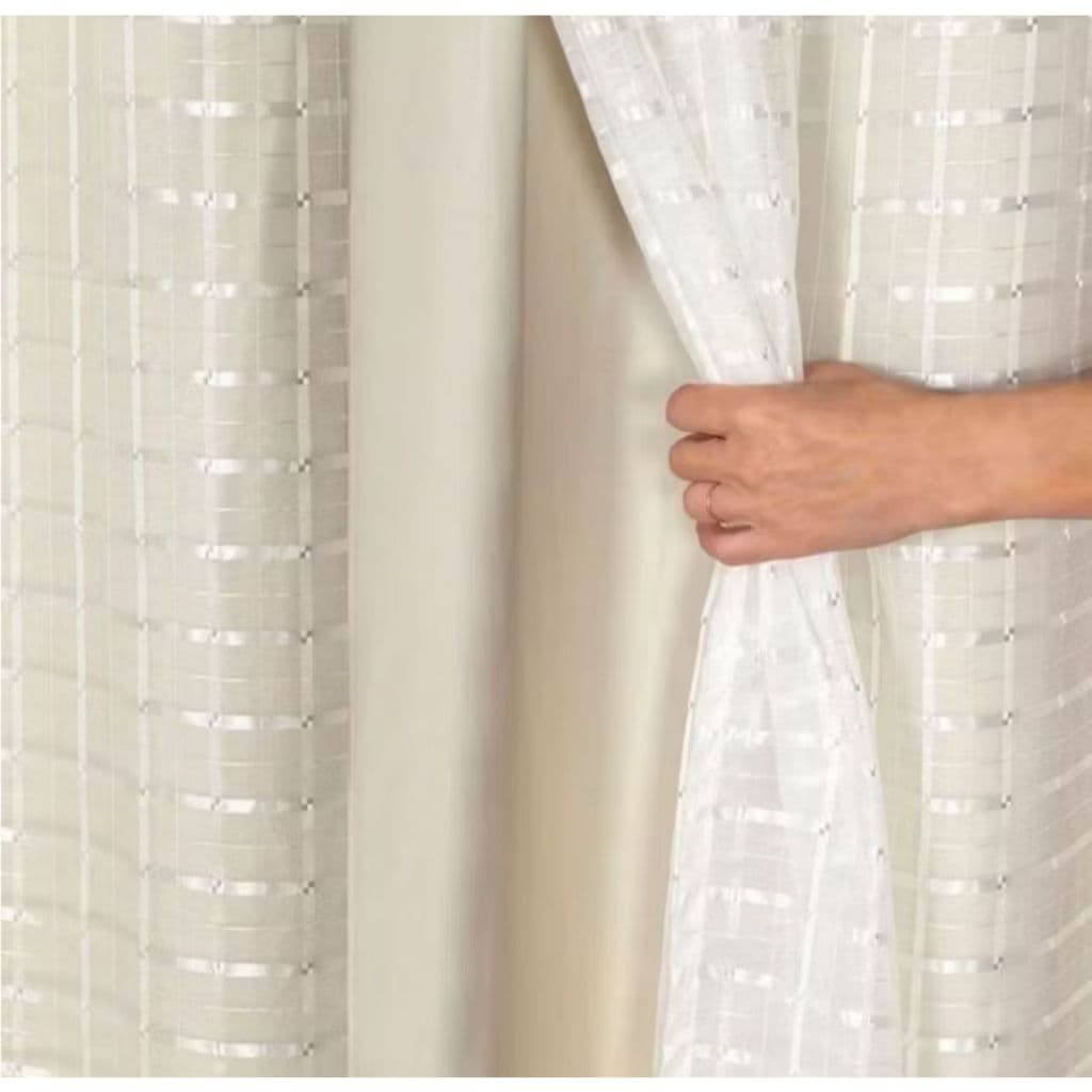 Cortina Blackout 2,80 m x 2,30 m com Voil Xadrez/Liso - Promoção