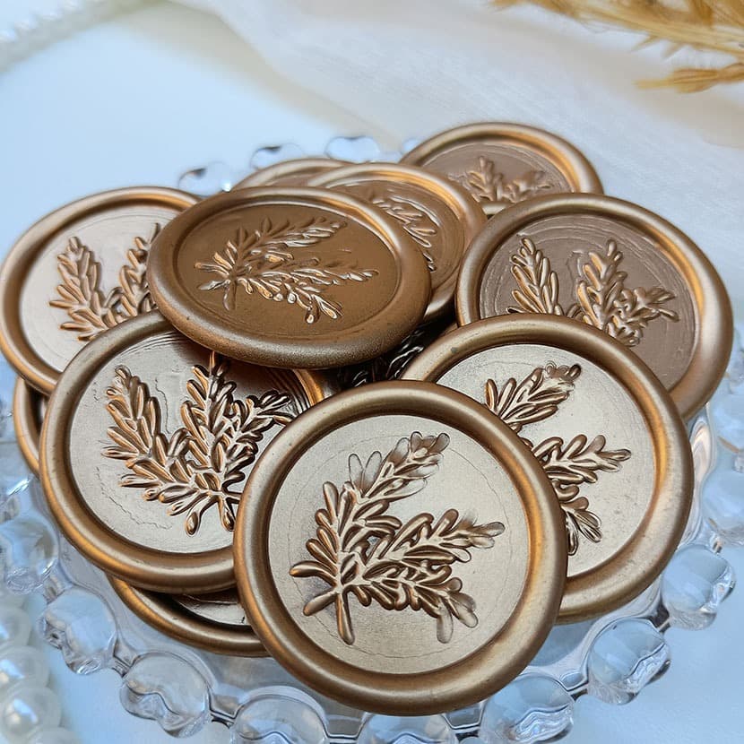 10 Lacre de Cera para convite Dourado brilhante | Alecrim, Raminhos, nossa senhora com Fita dupla face