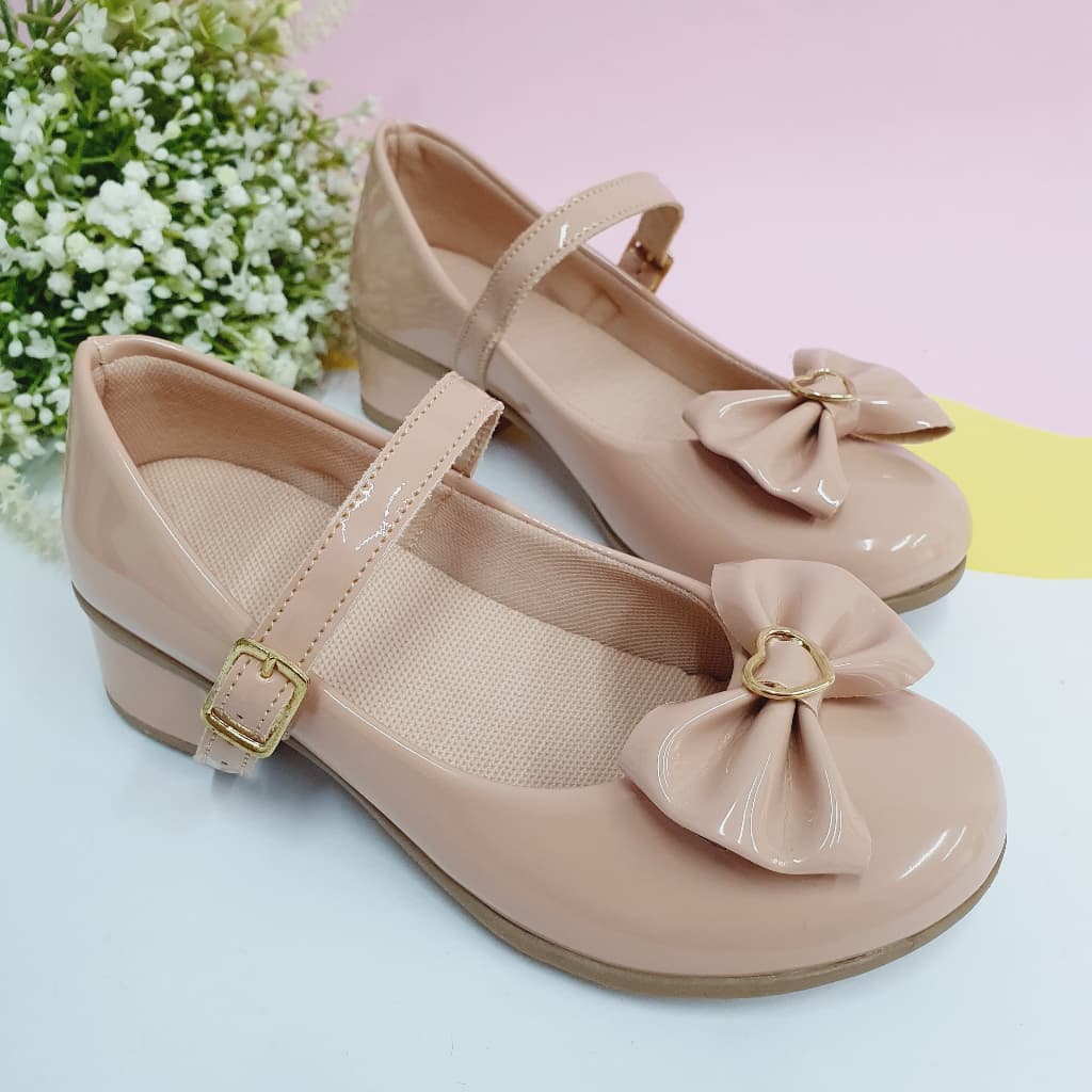 Sapatilha Menina Infantil Salto Com Laço Detalhe Coração Boneca Saltinho Baixo Festa Moda Confort