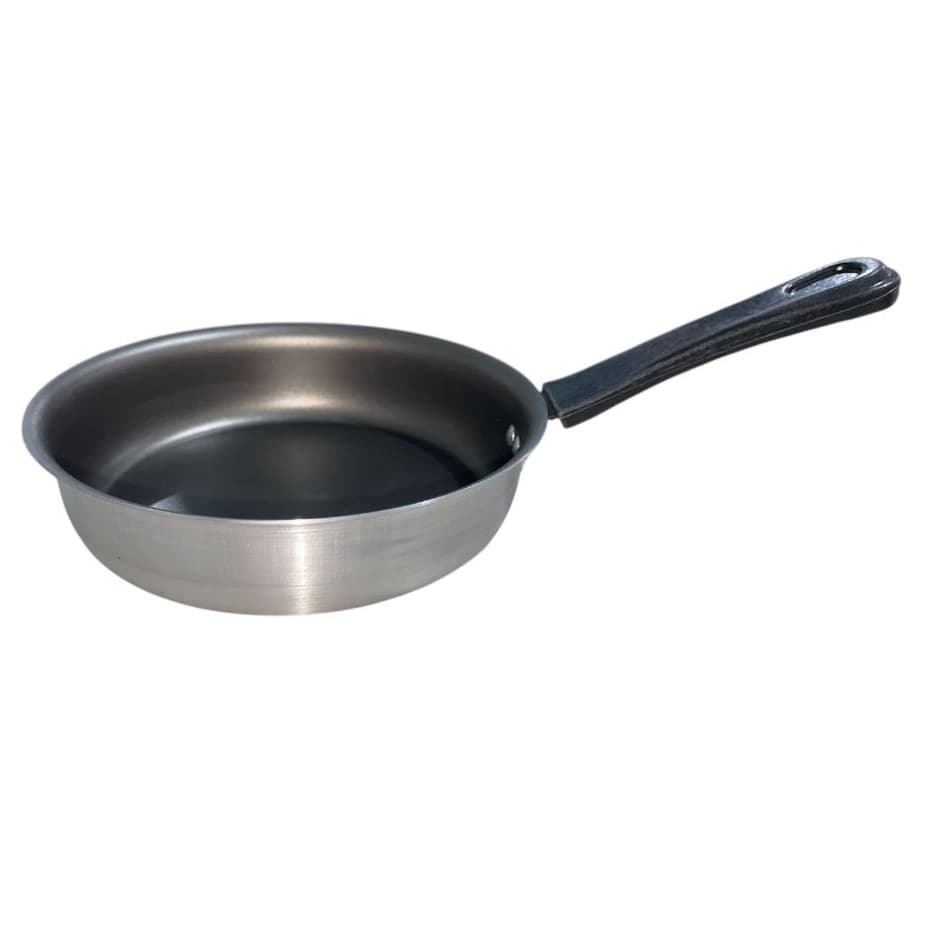 Frigideira 01 Ovo 14,5cm Antiaderente com 06 camadas por dentro e Aluminio por fora