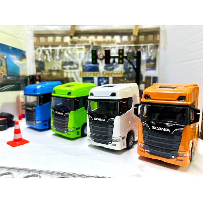 miniatura caminhão SCANIA C/S LUZ E SOM