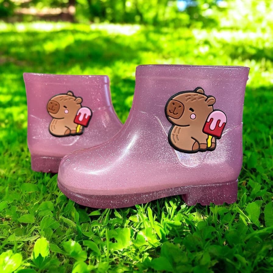 Galocha Infantil Injetada Menina Com Personagem Capivara Delicada Moderna Botinha Bota Macia Aconchegante Linda Estilosa