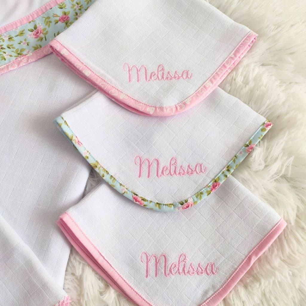 Kit de Fraldas de Boca com Nome Bordada/kit Fraldas de Ombro/ Boca 35 cm x 35 cm/Ombro 37 cm x 80 cm