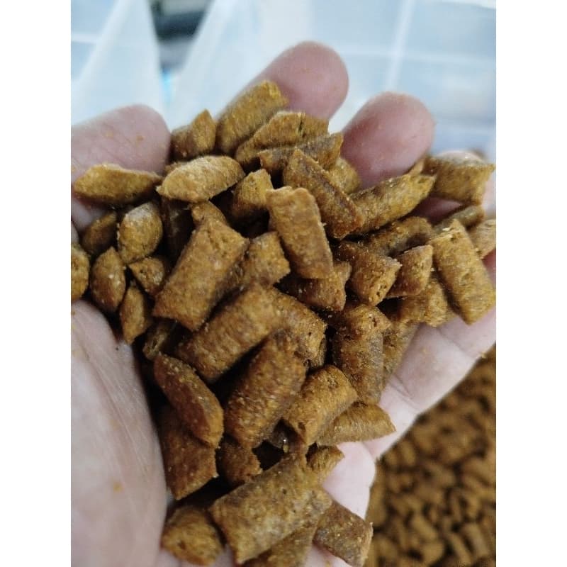 Pastelzinho Recheados Castrado Frango / Adultos Salmão para Gatos Petiscos para Gatos Adultos e Filhotes.