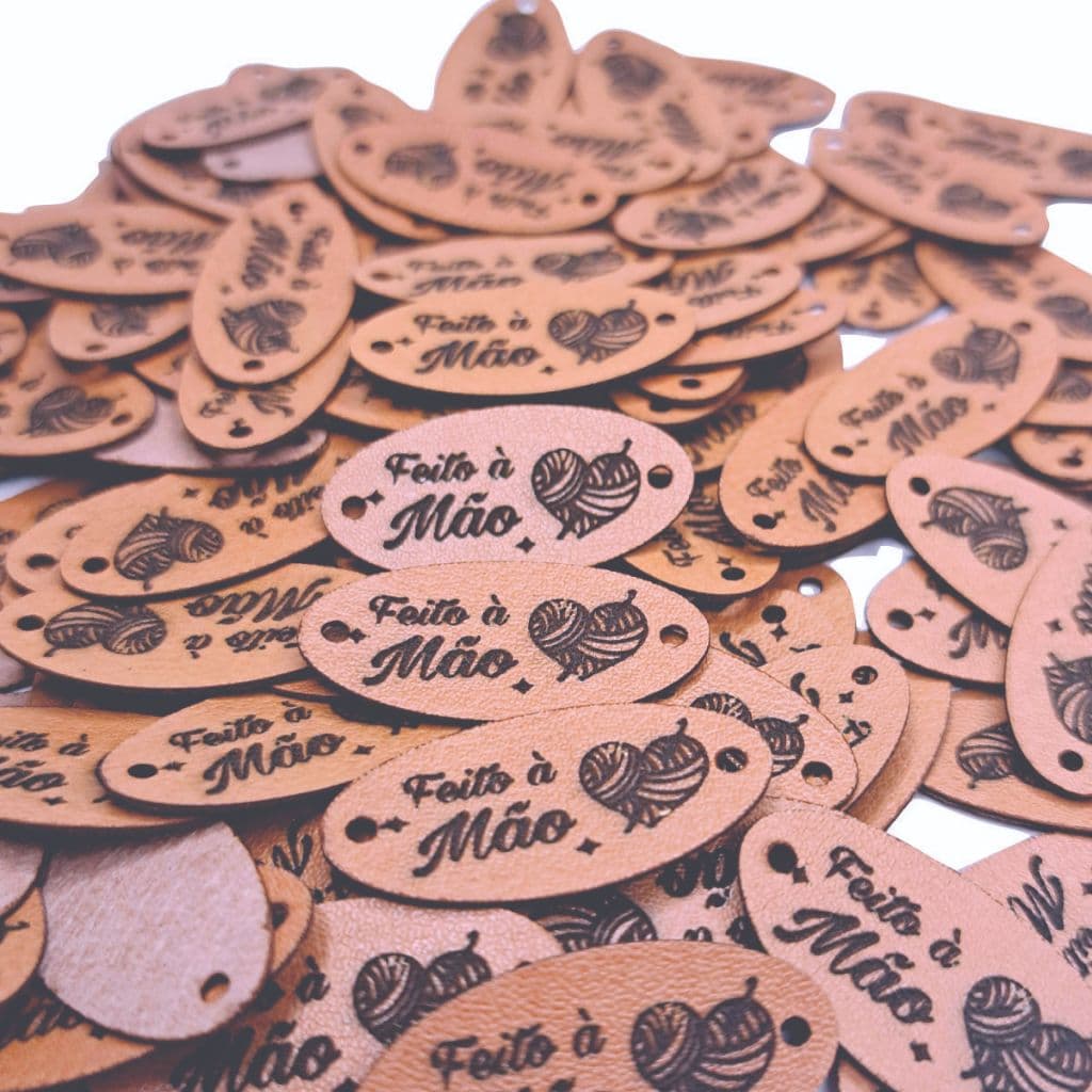50 Etiquetas Couro Oval  Feito À Mão Gravado a laser 3x1,5cm
