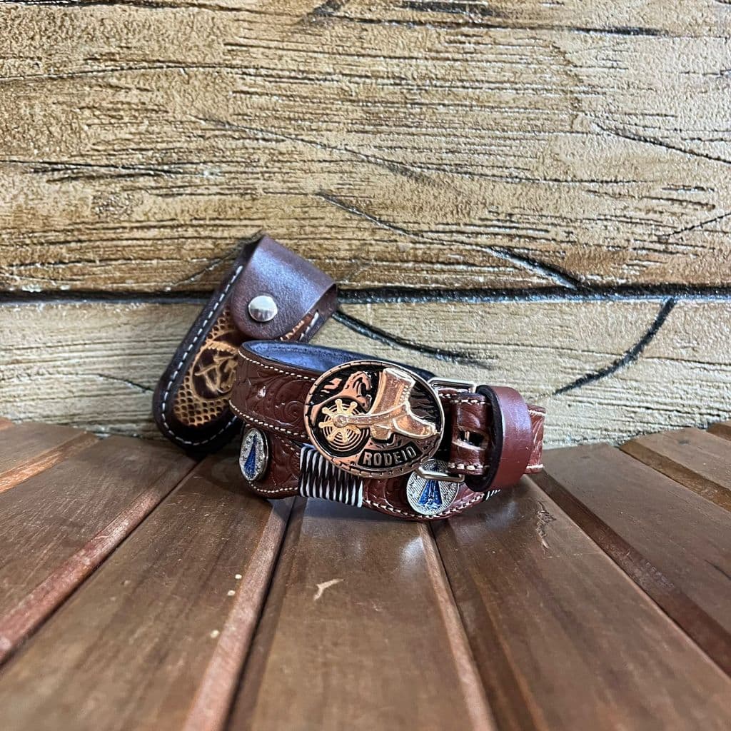 Cinto Infantil de Nossa Senhora Aparecida + Bainha de Canivete de Cavalo Couro Legítimo Muita Qualidade