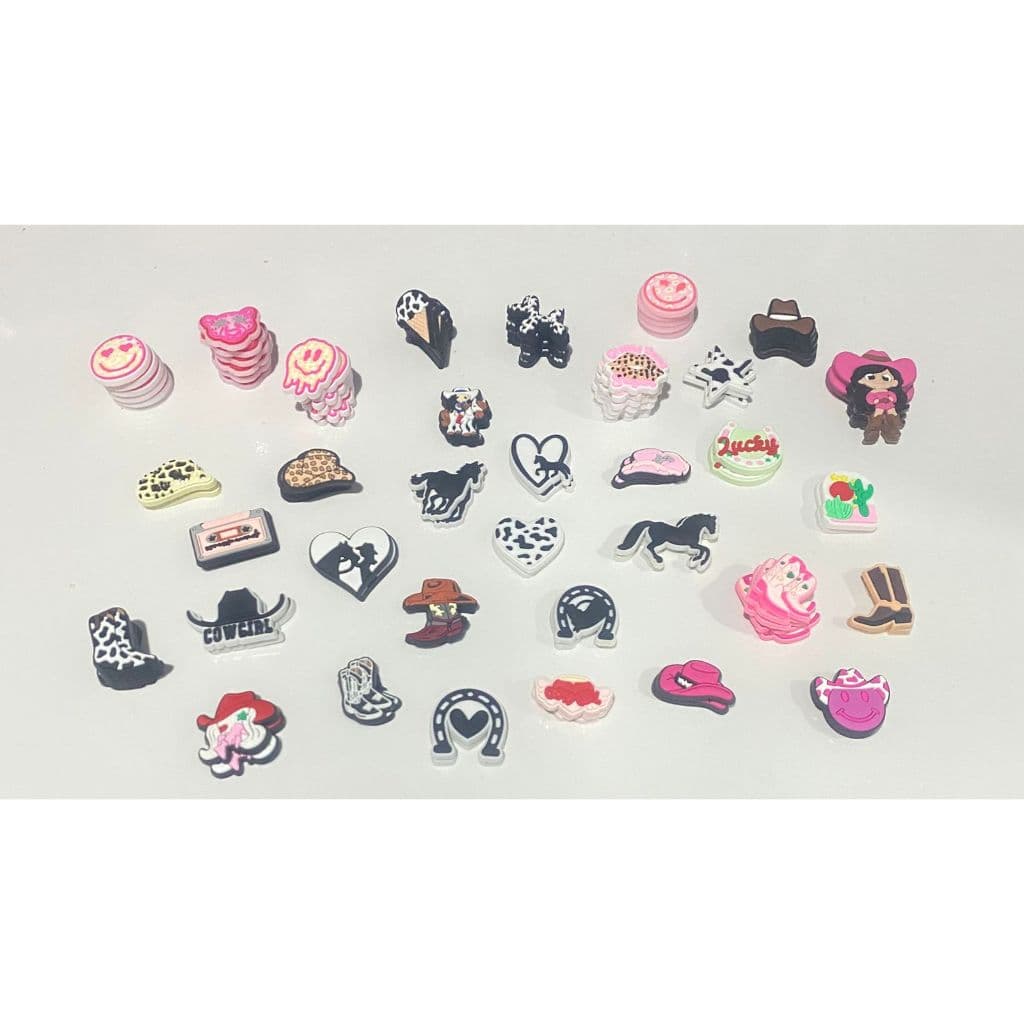 2 a 12 Pins/Bottons Emborrachados Para Babuche - Tema Cowtryn