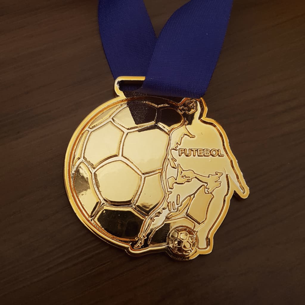 1 Medalha Futebol 63mm Grande  Metal Brilhante com Fita azul