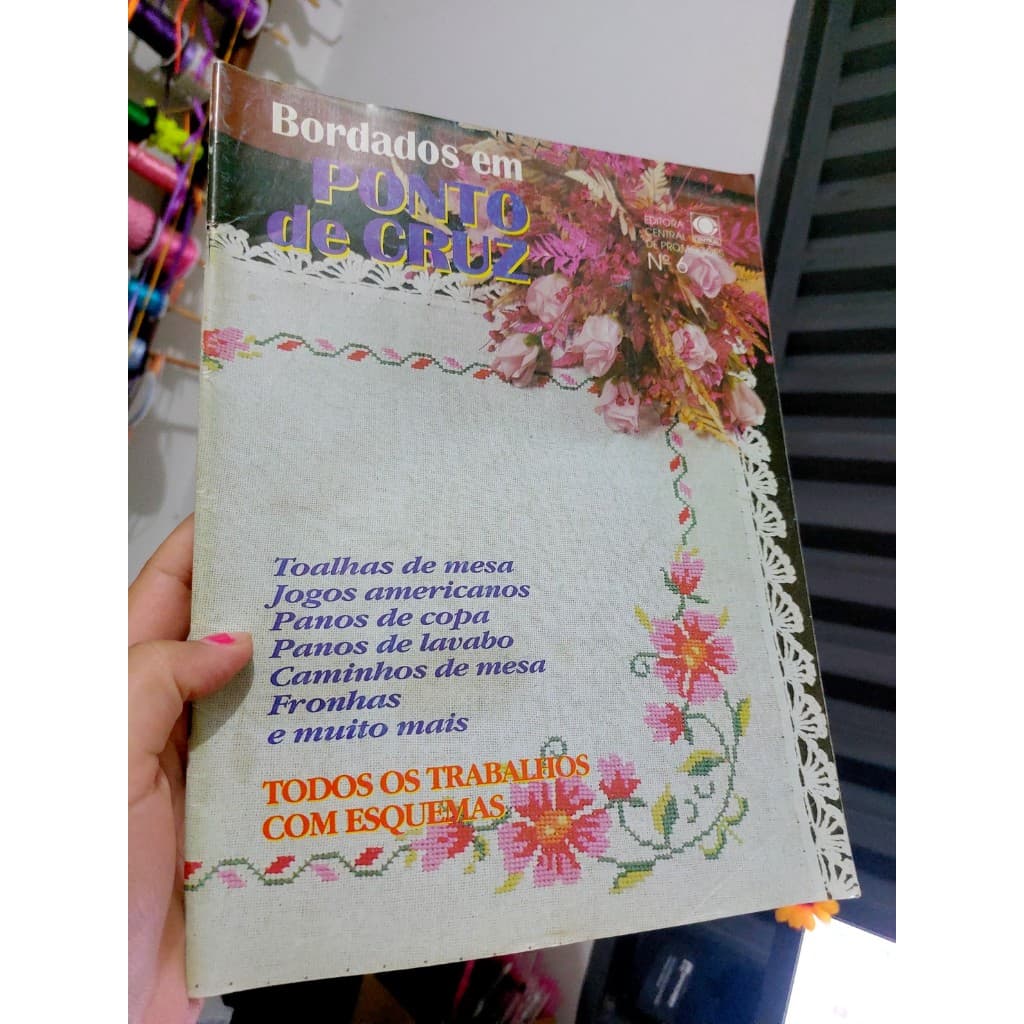 Revista Bordados em Ponto Cruz
