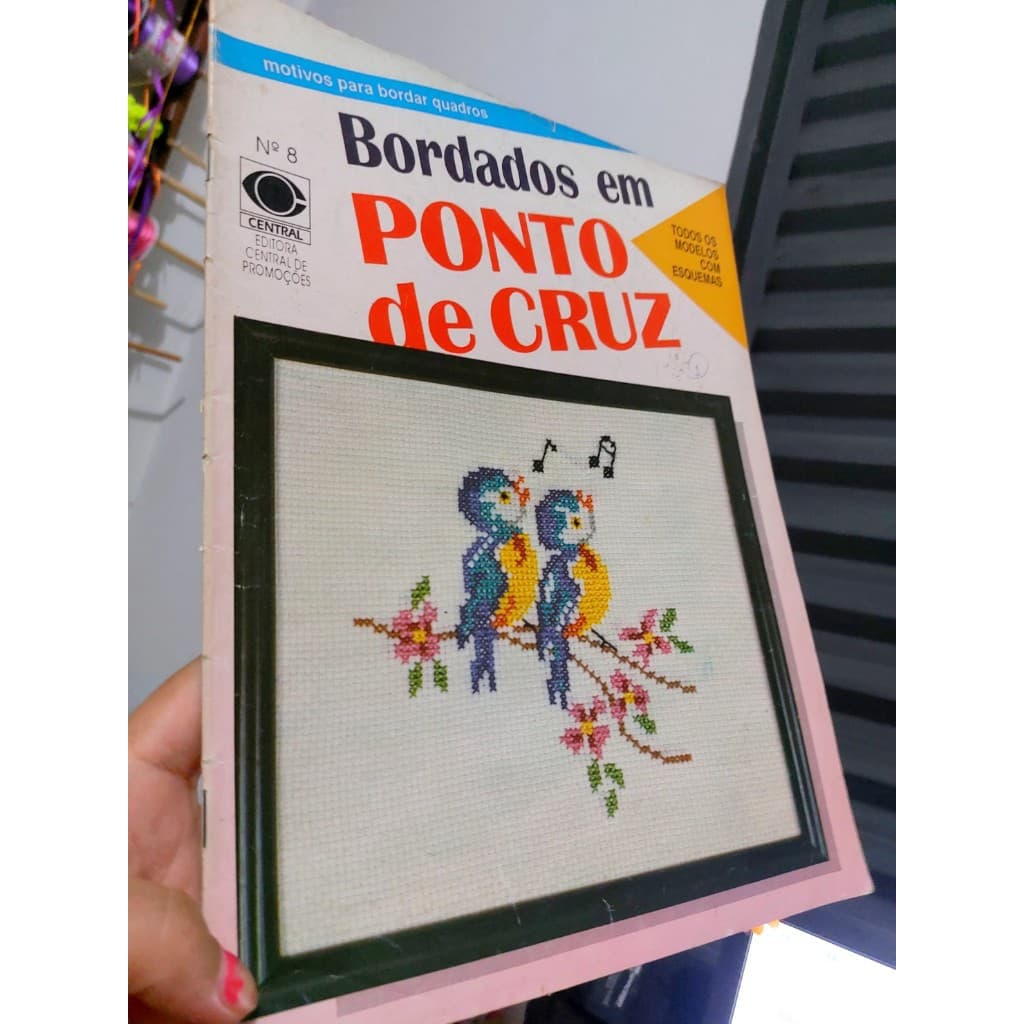 Revista Bordados em Ponto Cruz