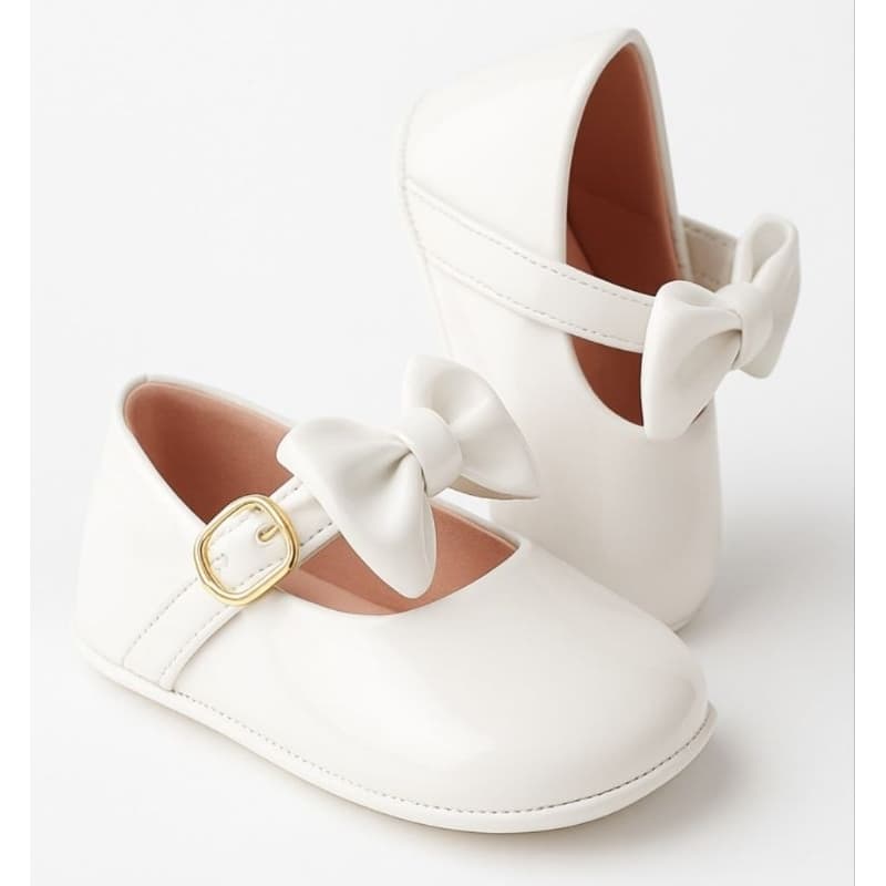 Sapatilha bebê tipo boneca com laço de verniz, infantil menina batizado. Do 14 ao 19.