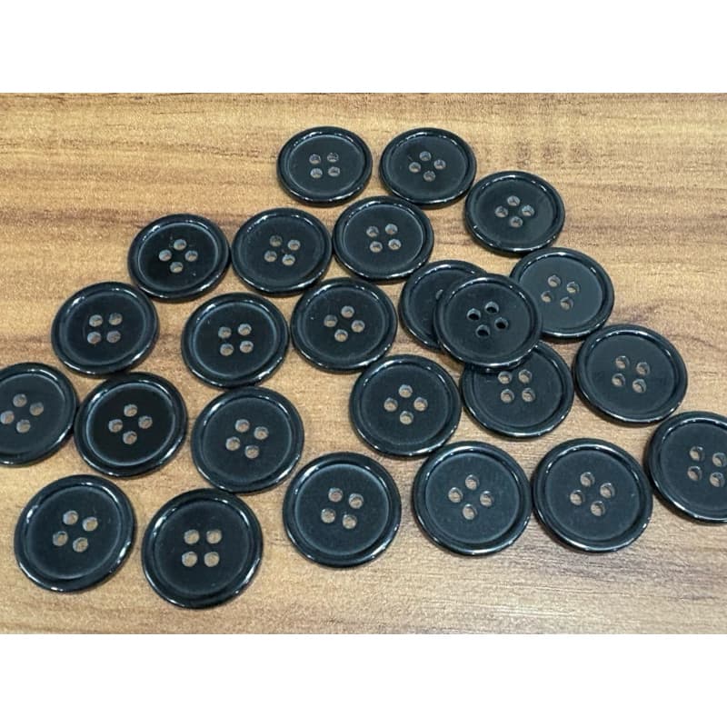 BOTÃO DE MASSA PRETO TAM 32 50 UNIDADES.