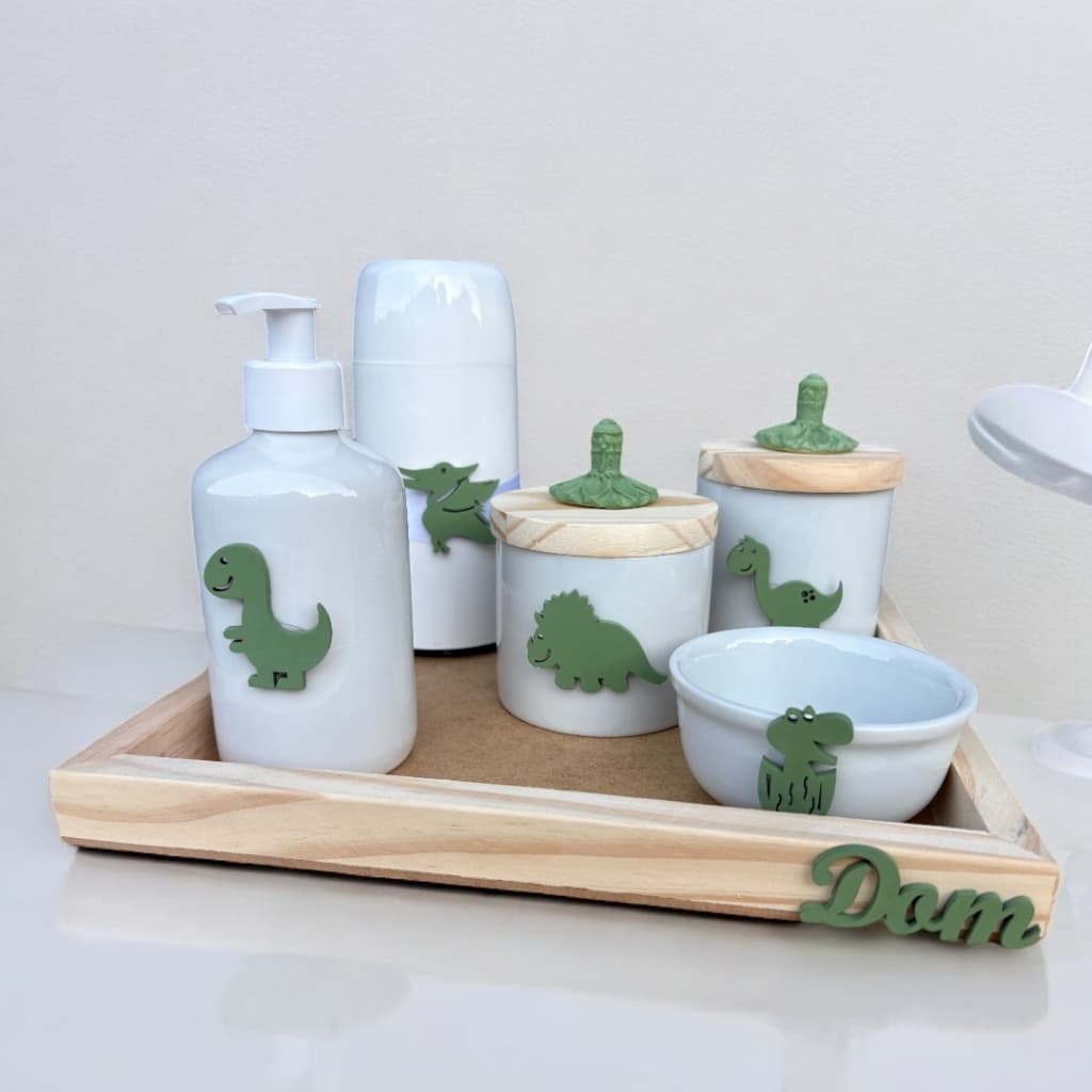 Kit higiene do bebê porcelana Dino baby bandeja pinus e nome