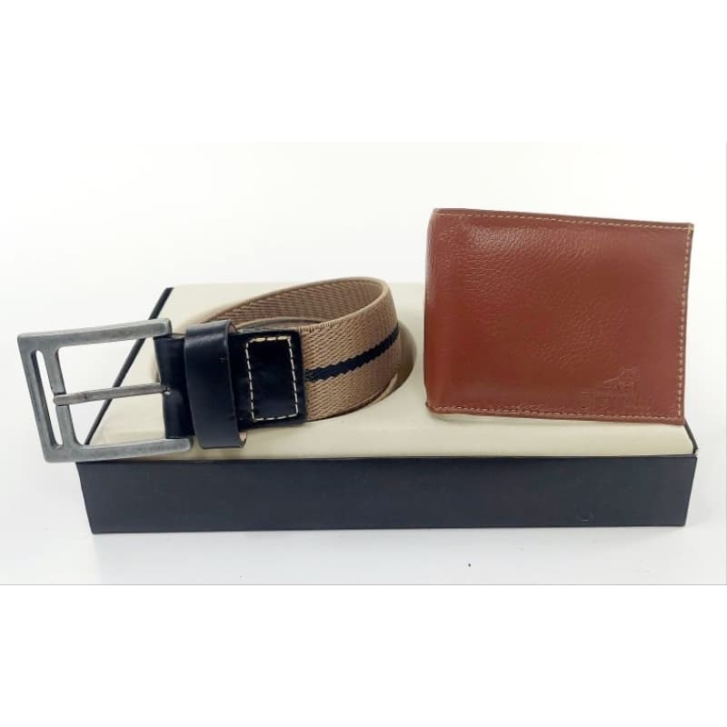 Kit Cinto e Carteira Masculina em Couro - Ferratti