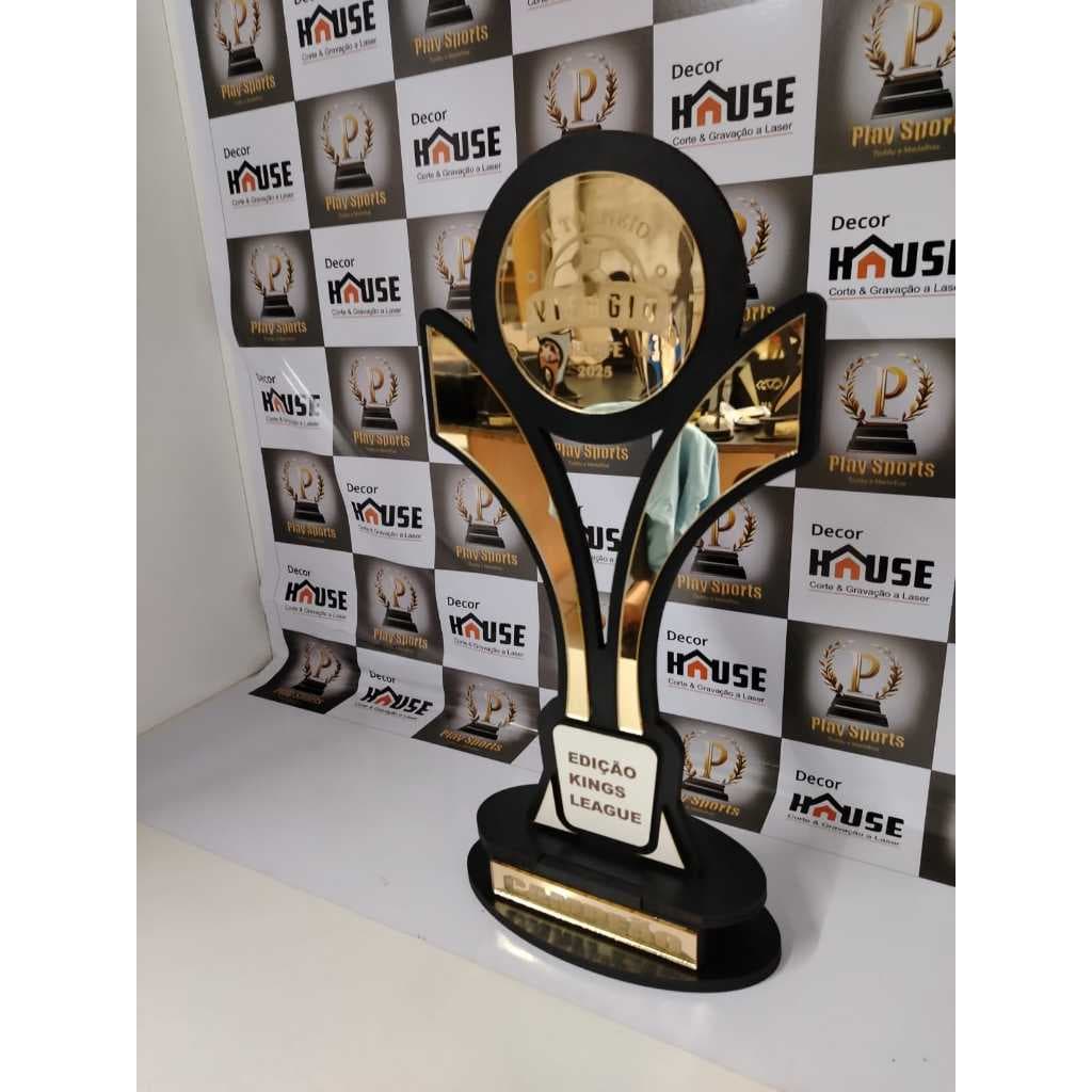 Troféu campeonato modalidades esportivas 40 50  e 35 centimetros com personalização.